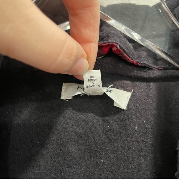 Hurley Red Plaid Puffer Vest Jacket Hooded Ribbed Knit Trim Women’s Large - Picture 9 of 10